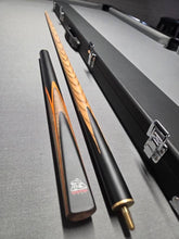 Load image into Gallery viewer, Spartan Cue and Case bundle
